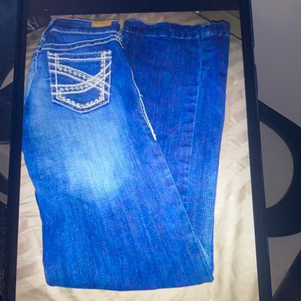 Ariat size 26 regulars
